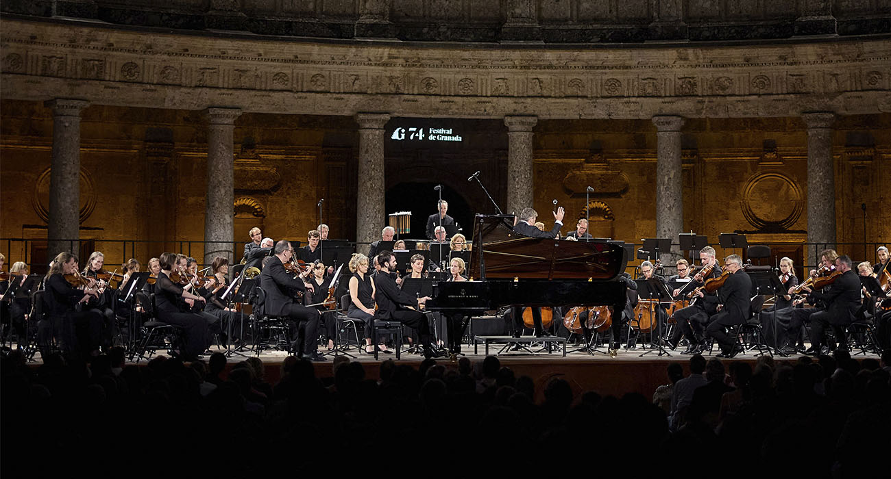 Orquesta Sinfónica SWR Stuttgart en el Palacio de Carlos V. Actuación del Festival de Música y Danza